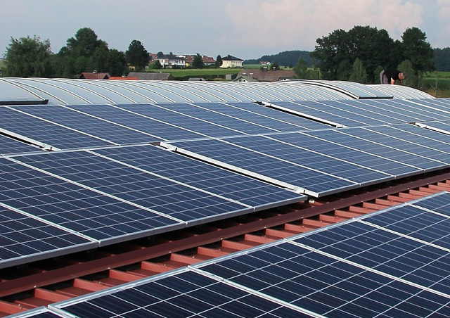 太陽光を設置する前に屋根の状態を確認！